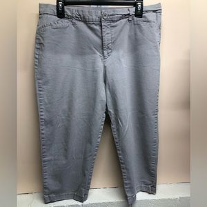 Gray capris very soft & stretchy